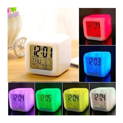 Reloj Despertador Cubo Cambia 7 Colores Temperatura Alarma Color Blanco