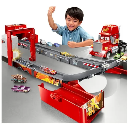 cars mack supercamión pista