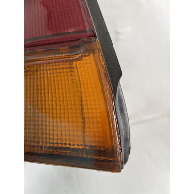 Farol Trasero Derecho Toyota Tercel 1995-1997 Con Detalle