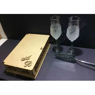 Kit Par De Taças E Espátula Para Casamento Com Caixa Em Mdf