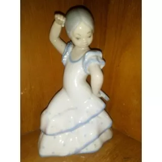 Figura De Porcelana Nao Bailarina De Flamenco En Perfecto Es