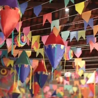 Bandeirinha Festa Junina Com 100 Metros Plástico Colorido