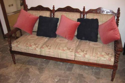 Juego de mueble colonial en madera tallada bs. 480.000,00 en ...