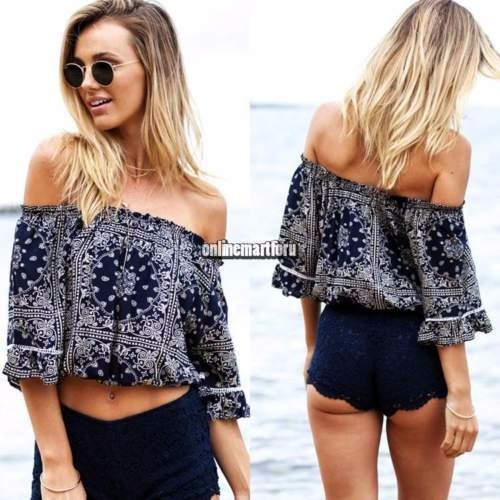 Blusa azul sin hombros