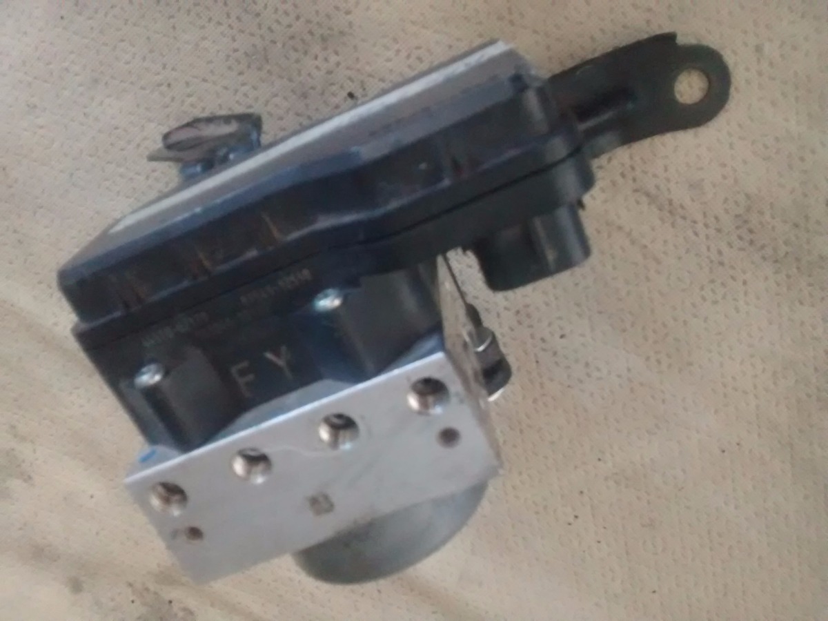 does 2006 toyota corolla have anti lock brakes does 2006 toyota corolla have anti lock brakes