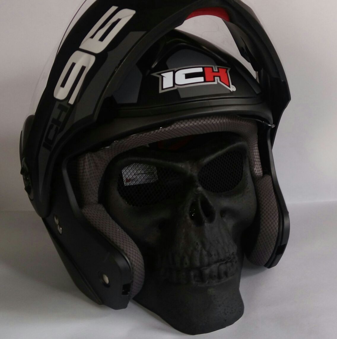 accesorio-calavera-casco-moto-en-fibra-de-vidrio-29-900-en-mercado