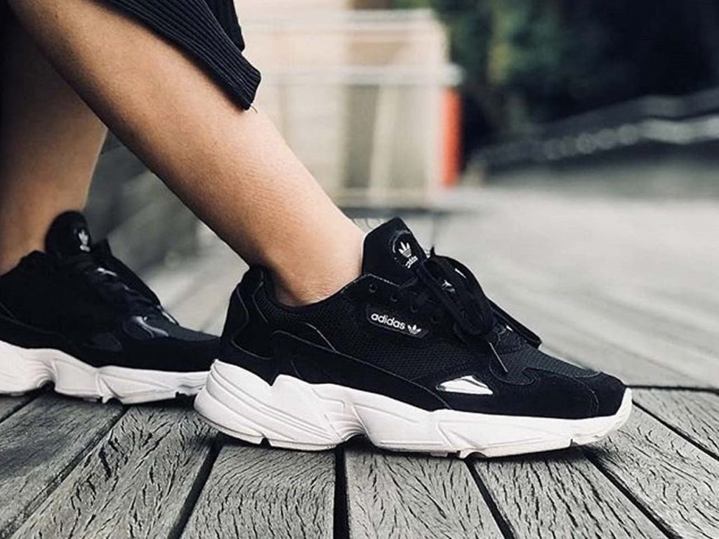 adidas falcon originales