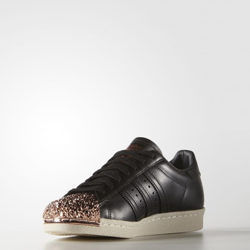 adidas superstar negras con punta metalica