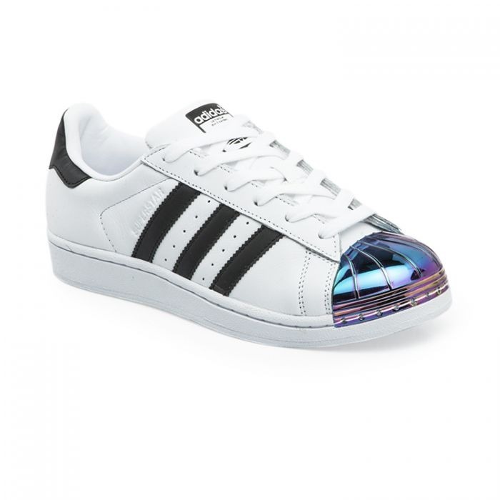 zapatillas adidas con puntera