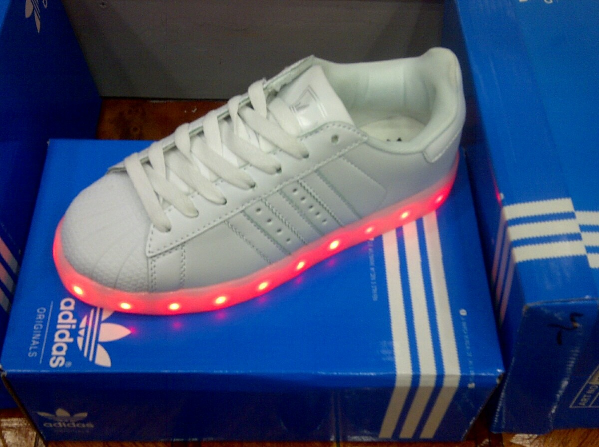 adidas superstar con luces