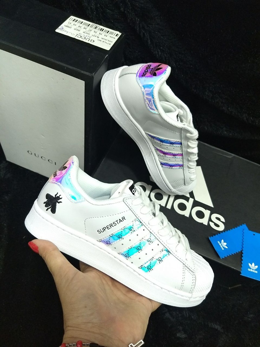 adidas com unicornio