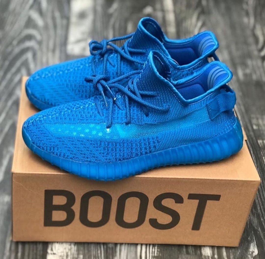 Adidas Yeezy Azules 08 - www.cimeddigital.com