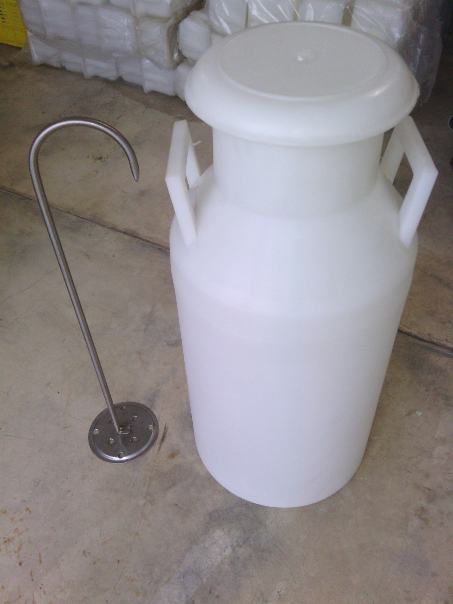 Agitador Para Leche En Cantara Hecho De Acero Inoxoxidable