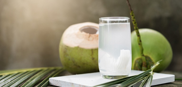 Resultado de imagen para agua de coco