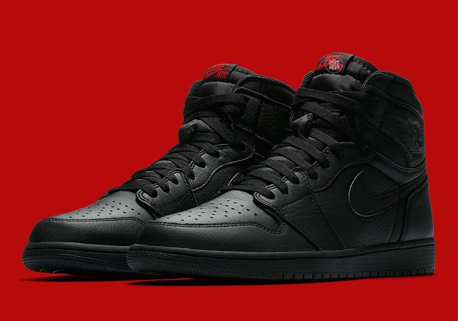 air jordan retro 1 black