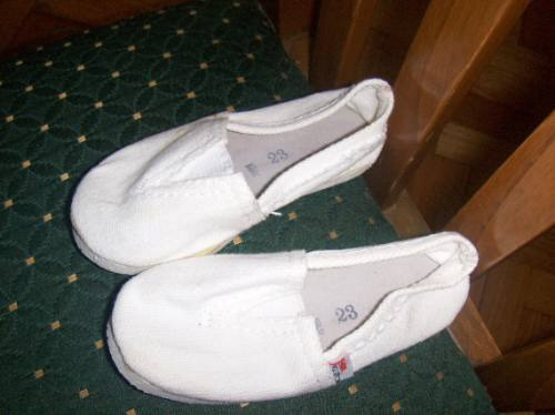 Alpargatas Blancas Nuevas Unisex N° 23. Divinas!
