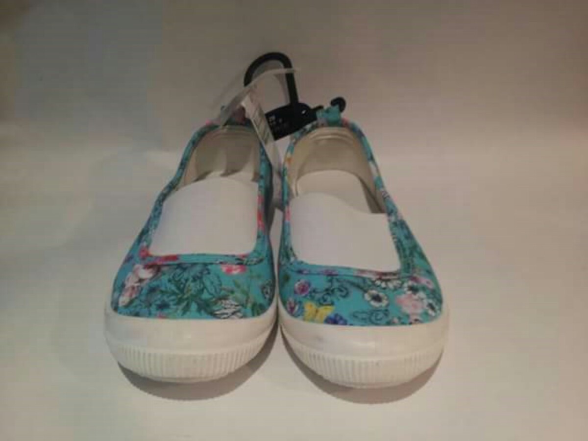 alpargatas floreadas hm talle 30