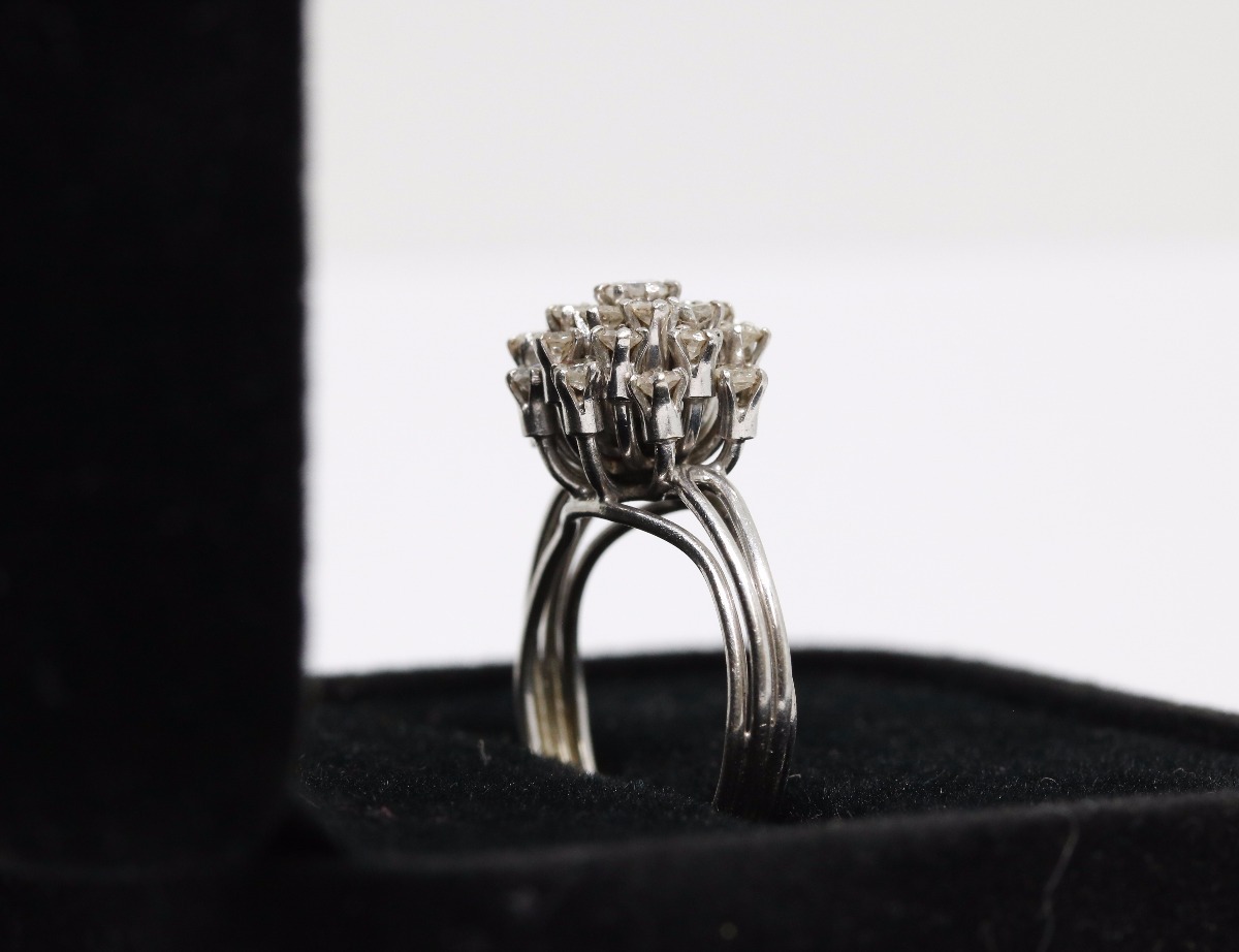Anel Chuveiro De Brilhantes Preço Anel Chuveiro De Ouro Branco 18k 750 Com Brilhantes - R$ 2.399,00 em
