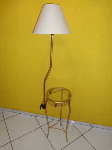 Aparador Ferro Redondo 30cm Diametr Com Abajur cupula vidro R$ 119,90 em Mercado Livre Adesivo De Familia Para Carros ~ Aparador Ferro Redondo 30cm Diametr Com Abajur cupula vidro R$ 119,90 em Mercado Livre