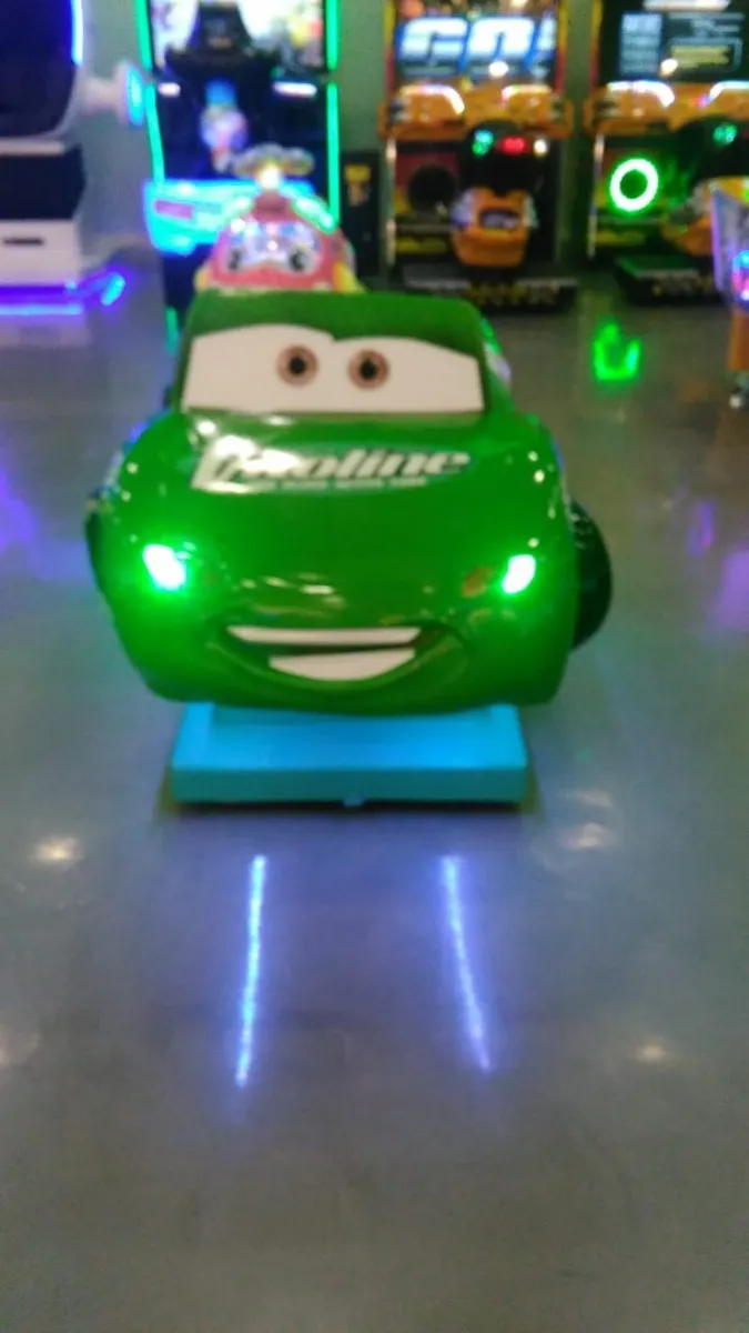 rayo mcqueen verde