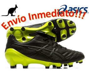 {keywor d} asics soccer