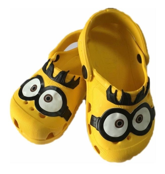 sapato minions infantil