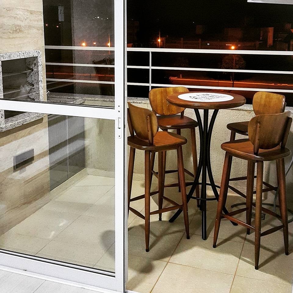 Banqueta Alta Com Encosto De Madeira Maciça Para Cozinha - R$ 195,00 em