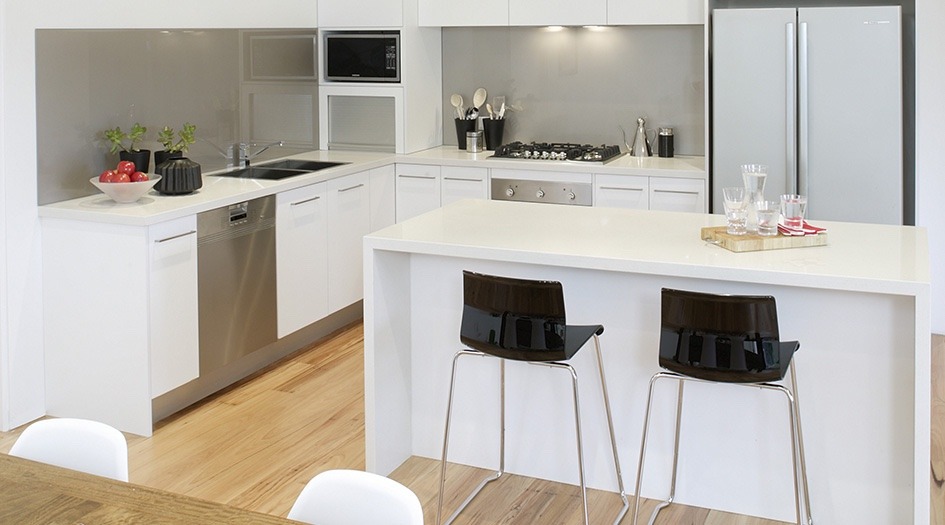 Mesas de cocina minimalistas: claves para crear una cocina ... Mesada de madera tipo barra