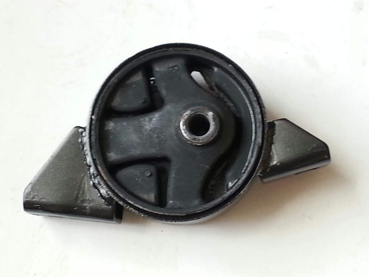 Base De Puente De Motor Nissan Sentra B13- B14 - Bs. 5.500 ... Base De Puente De Motor Nissan Sentra B13- B14 - Bs. 5.500 ...