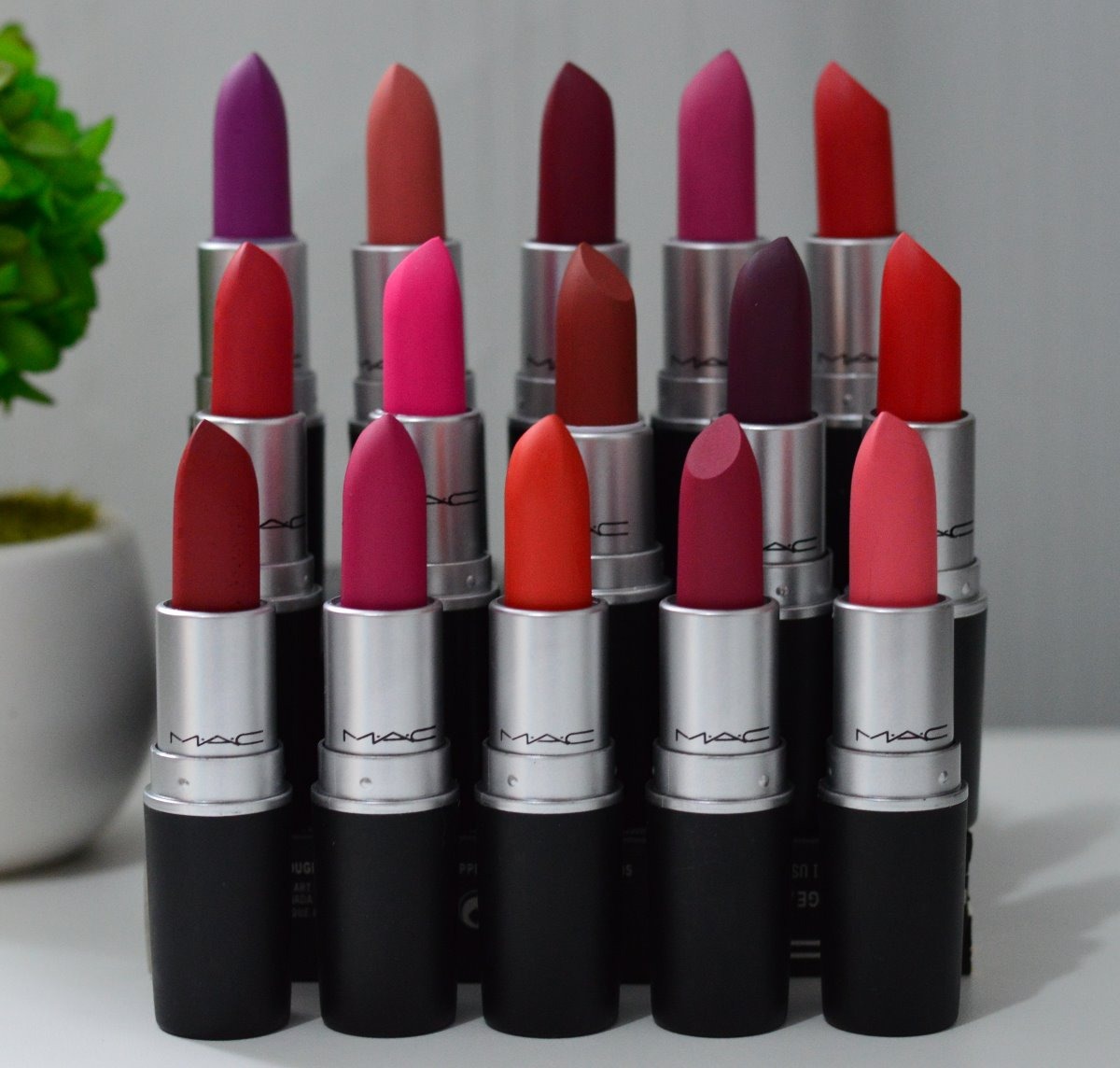 Batom Mac Matte. Kit Com 10 Unidades Diferentes. - R$ 209,90 em ...