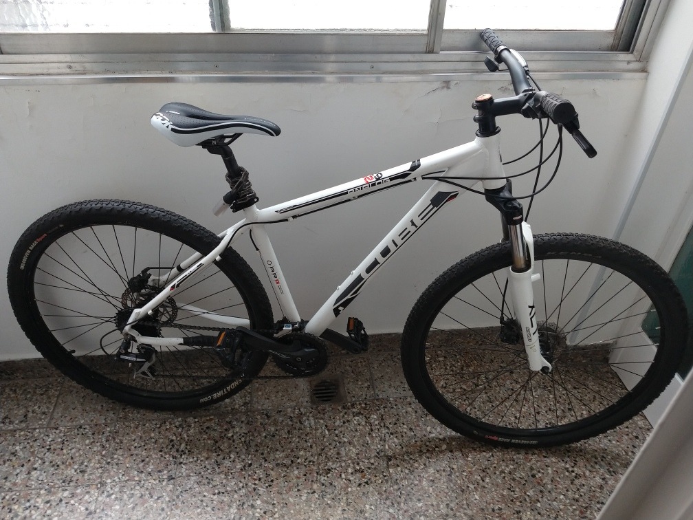 bicicleta cube analog