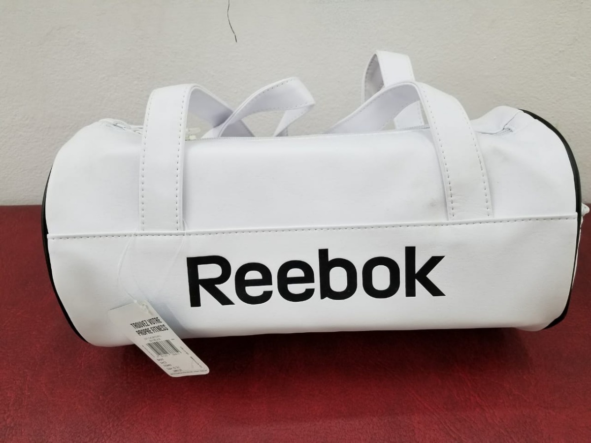 Bolsa De Mano Reebok Bag Blanco Cuero - $ 799,00 en Mercado Libre