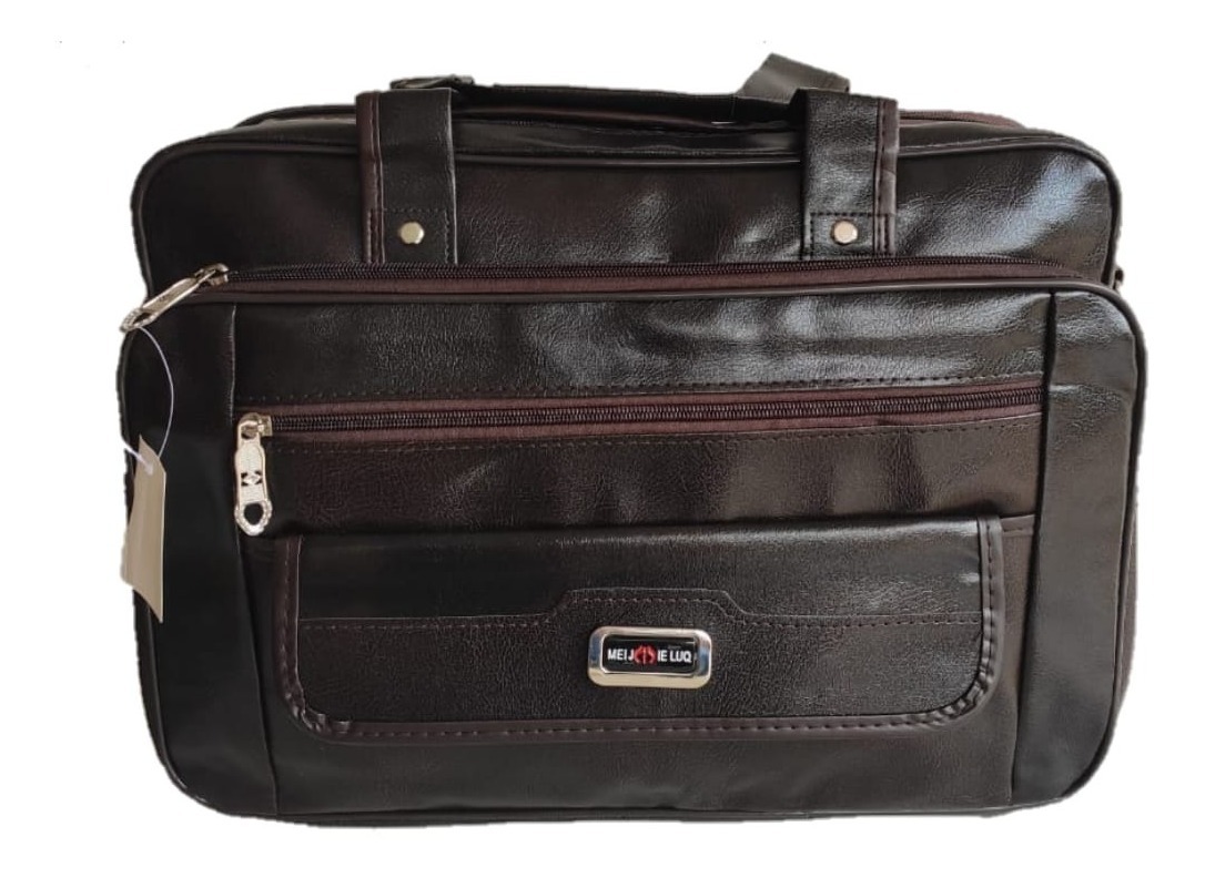 http2.mlstatic.com/bolsa-executiva-couro-sintetico-preta-carteiro-notebook-top-D_NQ_NP_753543-MLB40615410663_012020-F.png