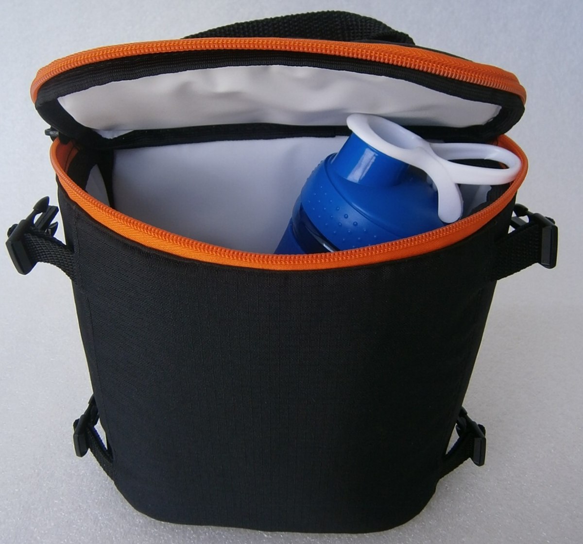 bolsa-termica-para-dietas-x-keep-D_NQ_NP_413001-MLB20249779051_022015-F.jpg