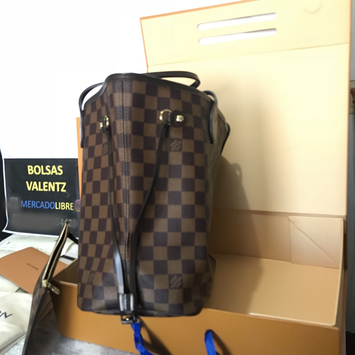 Louis Vuitton Hand Bag  Bolsos louis vuitton, Carteras, Bolsos para damas