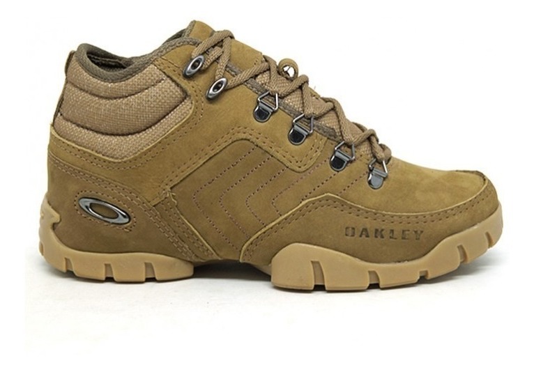 bota adventure oakley