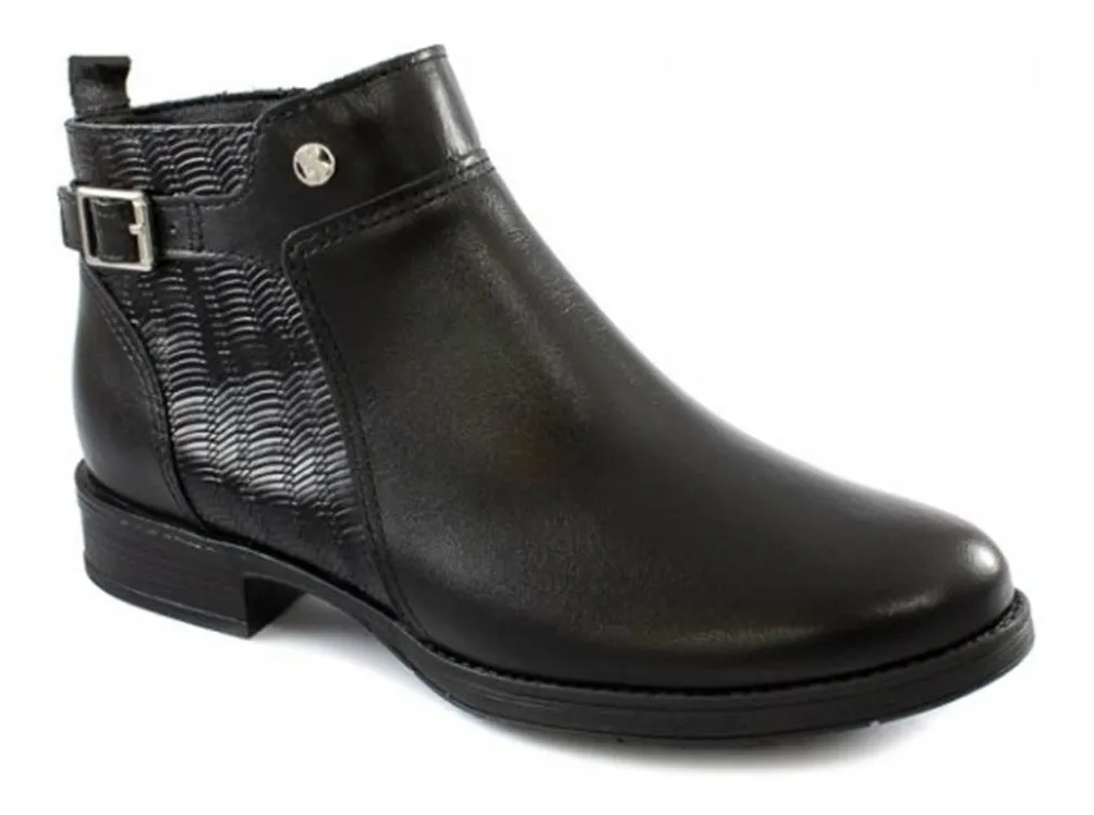 LUIZA CALÇADOS | Bota Feminina Em Couro Sem Salto Cano Baixo 316503 Preto!!! - R$ 206,50