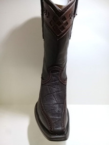 botas de elefante cuadra