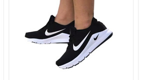 botas deportivas nike