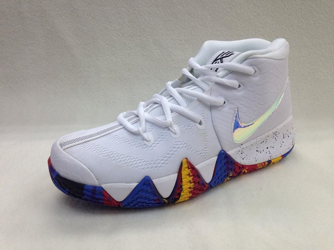 Botas Nike Kyrie Irving 4 Para Caballeros - Bs. 35.000.000,00 en Mercado  Libre