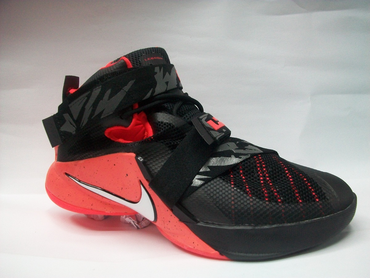 botas nike lebron soldier