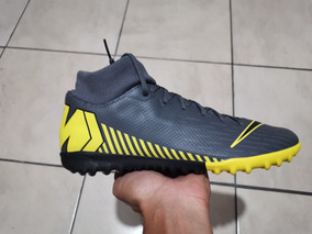 tenis futbol bota
