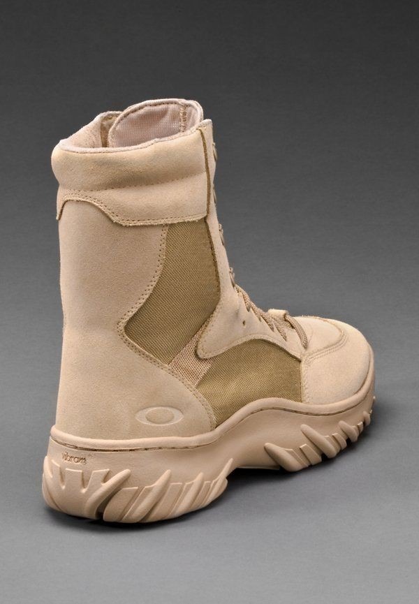 bota da oakley assault