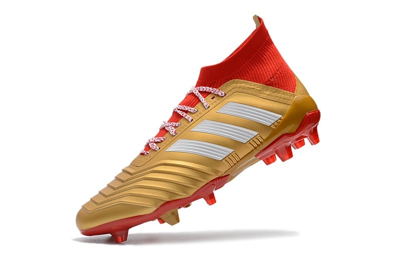 botines adidas predator dorados