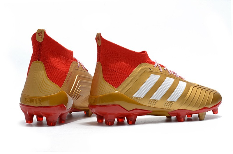 botines adidas predator dorados