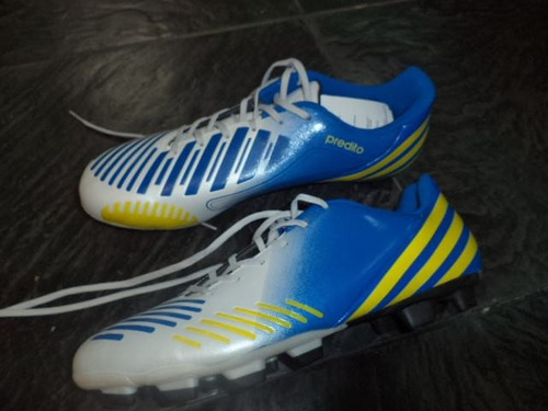 botines adidas blanco y azul