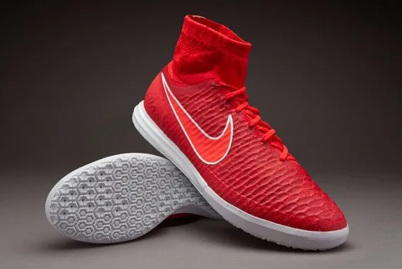 Botines Botitas Nike Rojas Unicas! $ 3.399,00 Botines Botitas Nike Rojas Unicas! $ 3.399,00