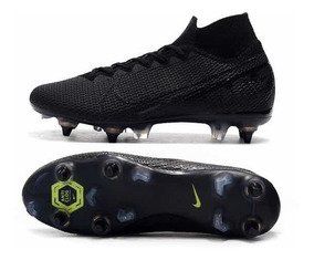 Botas Nike Manoa Con Tapones Adulto Botines - Fútbol en Mercado Libre  Argentina