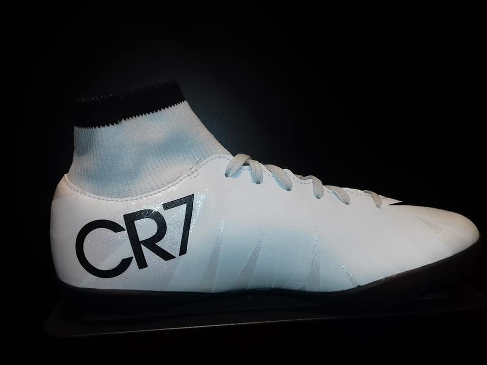 botines de cristiano ronaldo 2018