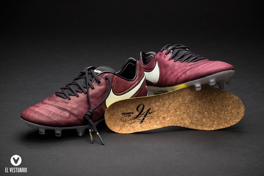 pirlo tiempo cleats